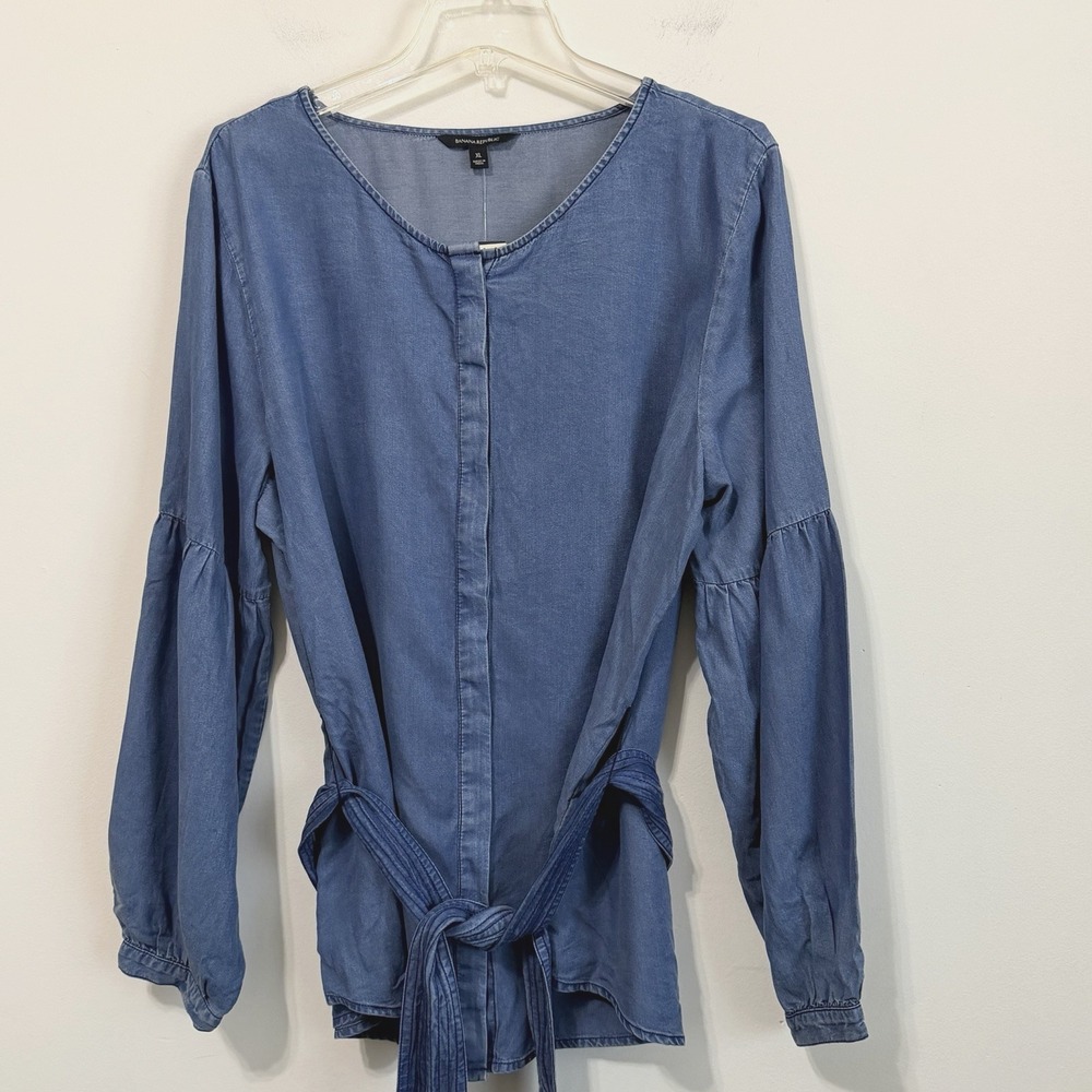 Banana Republic Chambray Blouse Top XL Blue Belted Balloon Sleeve Lyocell NEW